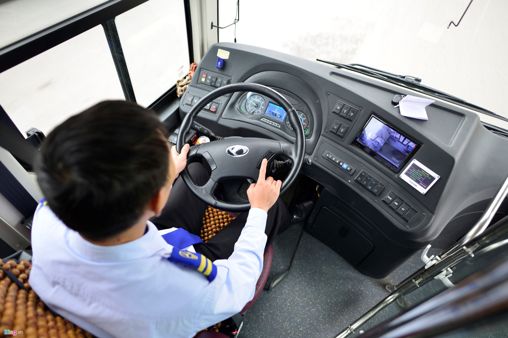 Nội thất đơn giản của buýt nhanh BRT bị tố đội giá